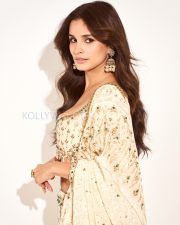Elegant Actress Chetna Pande in a Ivory Embroidered Lehenga Photos 03