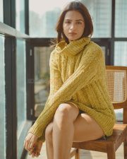 Radiant Actress Shruti Chauhan in a chartreuse knitted cardigan photos 03