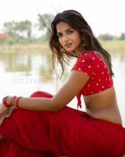 Seductive Shruti Chauhan in a Red Saree with a Short Sleeved Red Tie Front White Polka Dot Cleavage Blouse Pictures 03 Seductive Shruti Chauhan in a Red Saree with a Short Sleeved Red Tie Front White Polka Dot Cleavage Blouse Pictures 03
