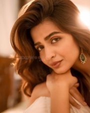 Sexy Actress and Model Shruti Chauhan in a White Two Piece Crop Top and Skirt with Floral Embroidery Pictures 01 Sexy Actress and Model Shruti Chauhan in a White Two Piece Crop Top and Skirt with Floral Embroidery Pictures 01
