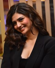 Actress Kathryn Davison at DilRuba Movie Trailer Launch Photos 25