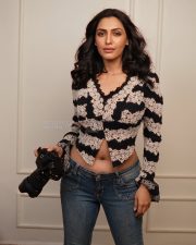 Beautiful Shivangi Verma Navel in a Crochet Top and Blue Denim Pictures 03