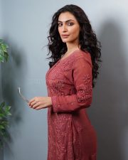 Pichaikkaran 2 Actress Shivangi Verma in a Peach Kurta Photos 02
