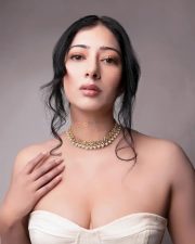 Provocative Niharica Raizada in a White Strapless Corset Top Pictures 01 Provocative Niharica Raizada in a White Strapless Corset Top Pictures 01