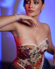 Smoldering Shivangi Verma Cleavage in a Floral Lace Trimmed Strapless Bustier Top Photos 03