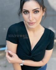 Stunning Shivangi Verma in a Black T Shirt and Jeans Photos 01