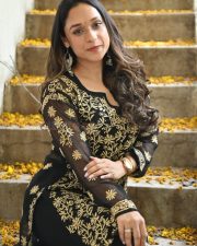 Actress Aarthi Gupta at Sodara Movie Interview Photos 05