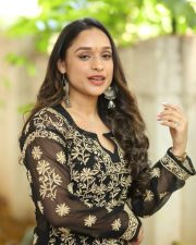 Actress Aarthi Gupta at Sodara Movie Interview Photos 24