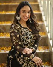 Actress Aarthi Gupta at Sodara Movie Interview Photos 38