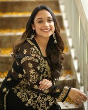 Actress Aarthi Gupta at Sodara Movie Interview Photos 41