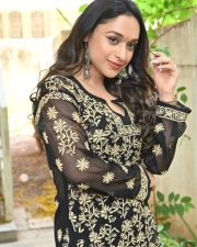 Actress Aarthi Gupta at Sodara Movie Interview Photos 48