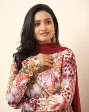 Actress Deepika Pilli at Akkada Ammayi Ikkada Abbayi Trailer Launch Photos 08