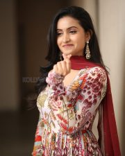 Actress Deepika Pilli at Akkada Ammayi Ikkada Abbayi Trailer Launch Photos 18