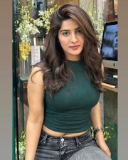 Bai Ga Actress Neha Khan in a Green Crop Top and Grey Jeans Photos 01