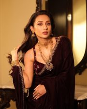Bhanupriya Bhooter Hotel Actress Mimi Chakraborty in a Deep Wine Colored Velvet Saree with a Sleeveless Velvet Blouse Photos 01