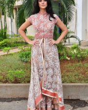 Actress Larissa Bonesi Photos 19