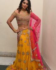 Actress Natasha Doshi At Vb Entertainments Venditera Awards 2018 2019 Photos 06