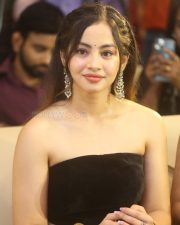 Actress Shriya Kontham at Subham Movie Success Meet Pictures 08