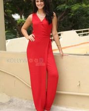 Beautiful Actress Larissa Bonesi Photos 06