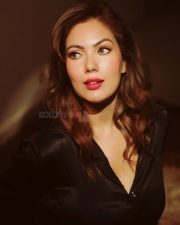 Sultry Actress Munmun Dutta in a Black Satin Shirt Photos 10