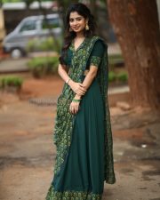 Actress Janany Kunaseelan at Usurae Movie Press Meet Pictures 12