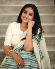 Actress Laya at Thammudu Movie Interview Pictures 15