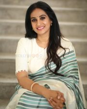 Actress Laya at Thammudu Movie Interview Pictures 24