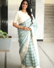 Actress Laya at Thammudu Movie Interview Pictures 39