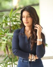 Heroine Niharika NM at Mithra Mandali Movie Interview Photos 20