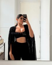 Hot Meghna Kaur Cleavage in a Black Outfit Photos 01