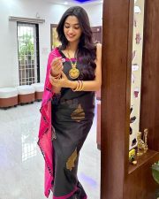 Kannada Actress Reeshma Nanaiah in a Traditional Silk Saree Pictures 04
