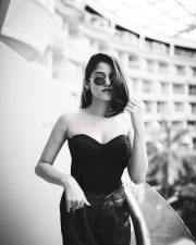Youtube Celebrity Meghna Kaur Sexy Photos 01