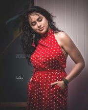 Actress Pallavi Dora Sexy Photoshoot Pictures 08