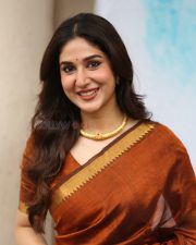 Actress Rabiya Khatoon at Meghalu Cheppina Prema Katha Trailer Launch Pictures 27