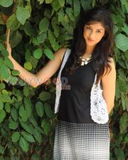 Beautiful Tanvi Vyas Pictures 01