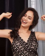 Sarileru Neekevvaru Actress Pallavi Dora Pictures 08