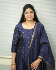 Actress Vasuki Anand at Beauty Movie Interview Photos 10