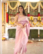 Actress Ira Dayanand at Sreeyas Chitra and Purna Naidu Production New Movie Launch Photos 16