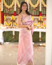 Actress Ira Dayanand at Sreeyas Chitra and Purna Naidu Production New Movie Launch Photos 18