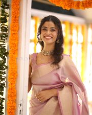 Actress Ira Dayanand at Sreeyas Chitra and Purna Naidu Production New Movie Launch Photos 26