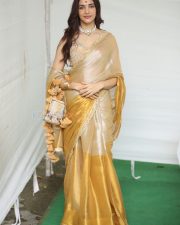 Actress Natasha Singh at Hai Lesso Movie Pooja Photos 10