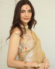 Actress Natasha Singh at Hai Lesso Movie Pooja Photos 23