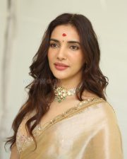 Actress Natasha Singh at Hai Lesso Movie Pooja Photos 29