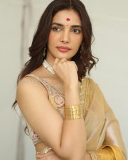 Actress Natasha Singh at Hai Lesso Movie Pooja Photos 33