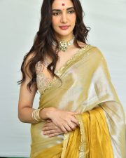 Actress Natasha Singh at Hai Lesso Movie Pooja Photos 51