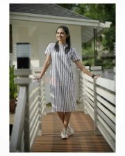 Beautiful Malayalam Actress Mamitha Baiju Pictures 03