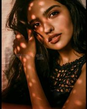 Beautiful Malayalam Actress Mamitha Baiju Pictures 32