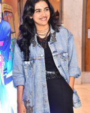 Heroine Mamitha Baiju at Dude Movie Pre Release Event Photos 28