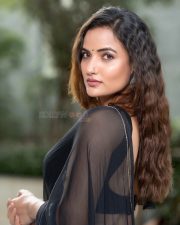 Glamorous Siri Hanumanth in a Black Saree Pictures 03 Glamorous Siri Hanumanth in a Black Saree Pictures 03