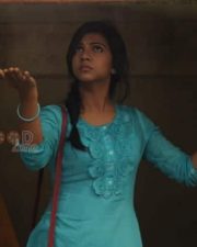 Kadhalum Kadanthu Pogum Movie Stills 14